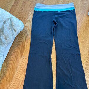 grey full on groove flare leg